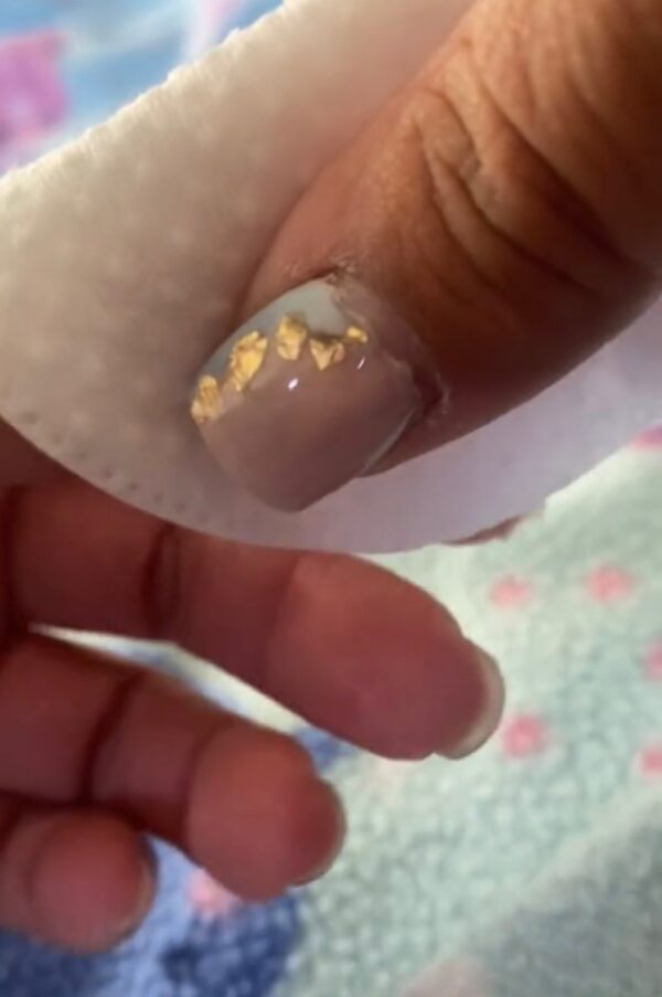 Wrap your nails with cotton in which acetone is applied - How to remove acrylic nails with acetone at home