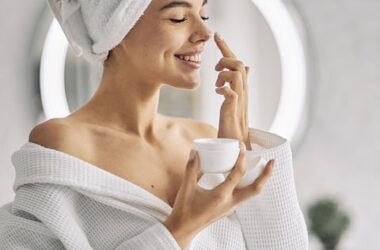 Debunking the Top 5 Skincare Myths: The Truth About Your Skin